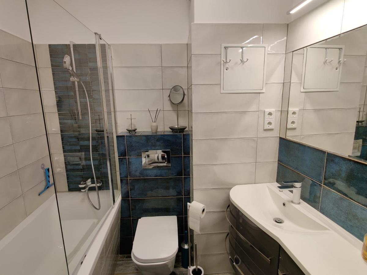 Apartment 3raumwohnung In Am Voelkerschlachtdenkmal